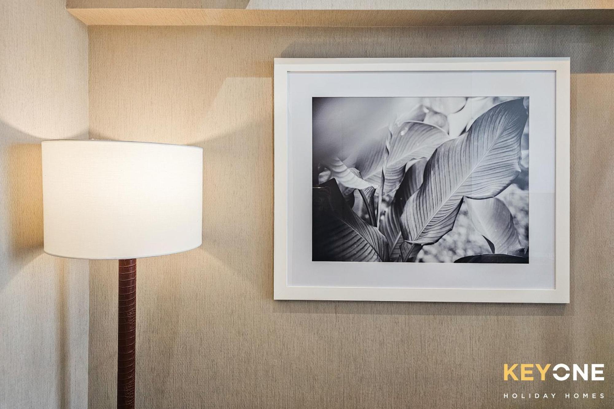 Sleek Studio In Prive With Stunning Canal View Dubai Ngoại thất bức ảnh
