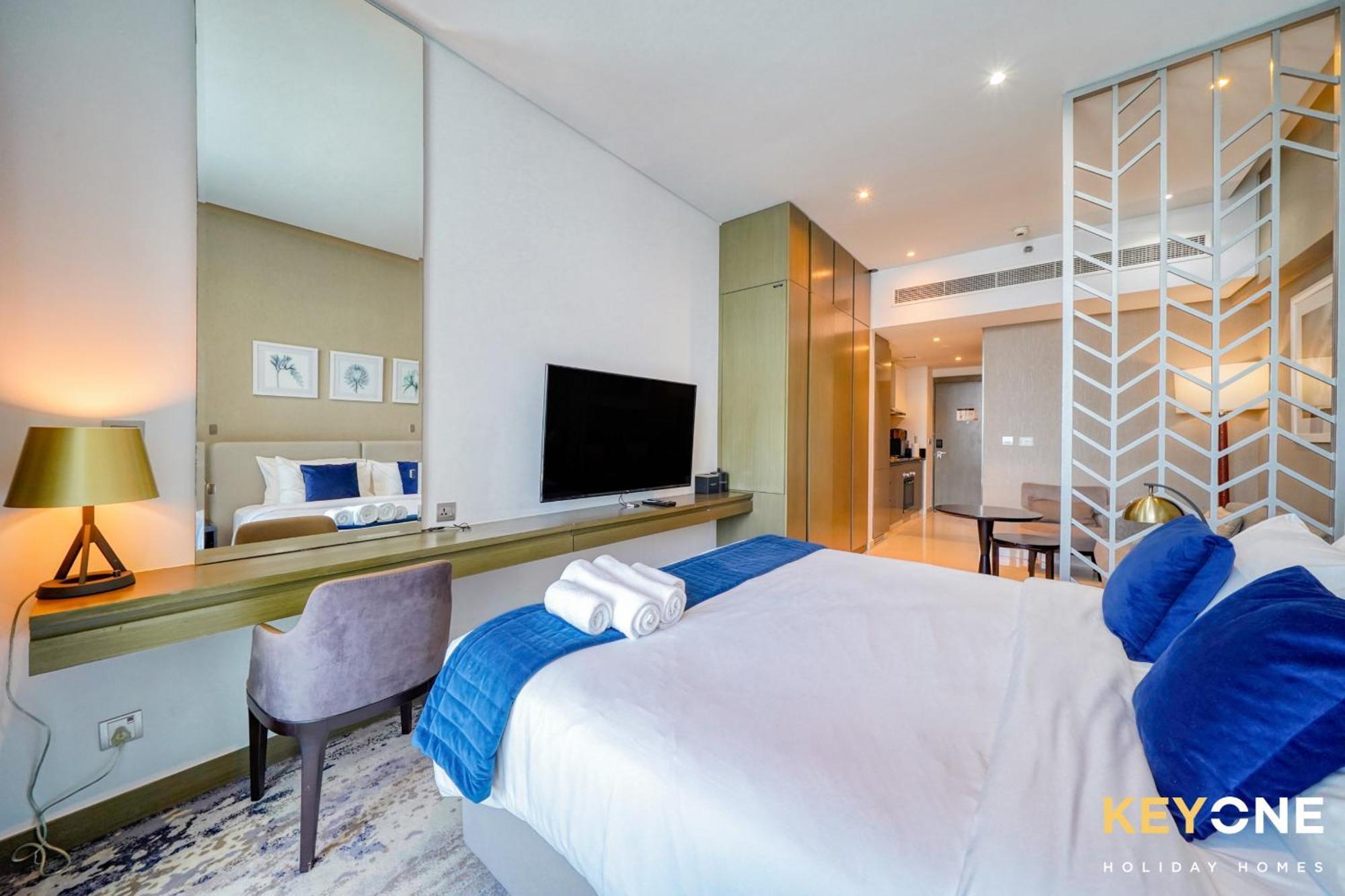 Sleek Studio In Prive With Stunning Canal View Dubai Ngoại thất bức ảnh
